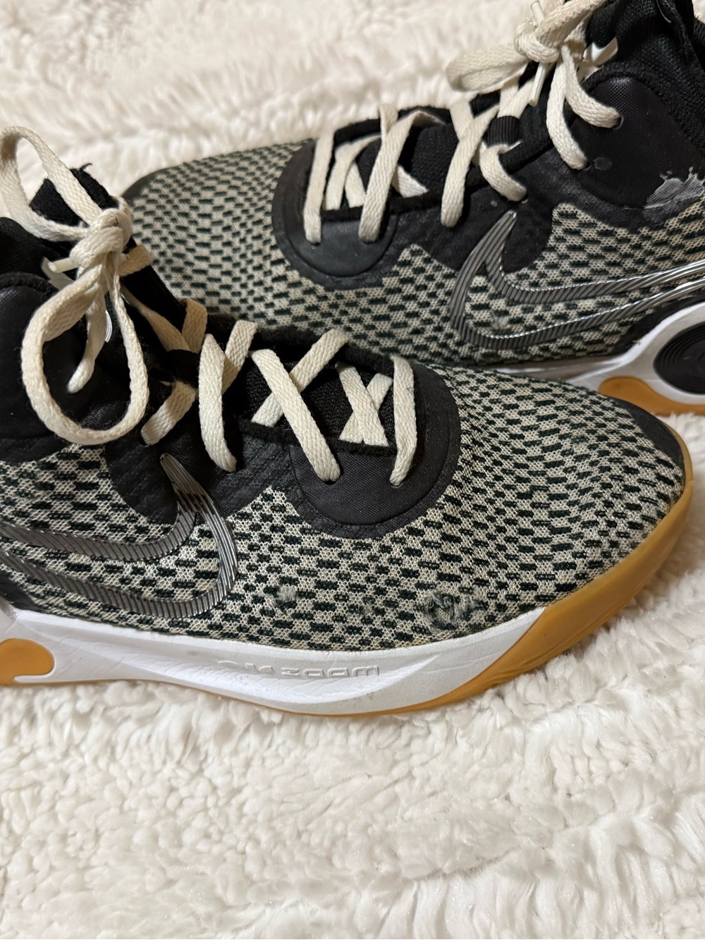 KD Trey 5 IX Basketball Shoes Box - Black/Cool Grey/White